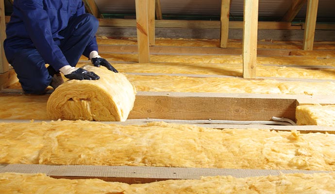 worker replacing insulation in las vegas